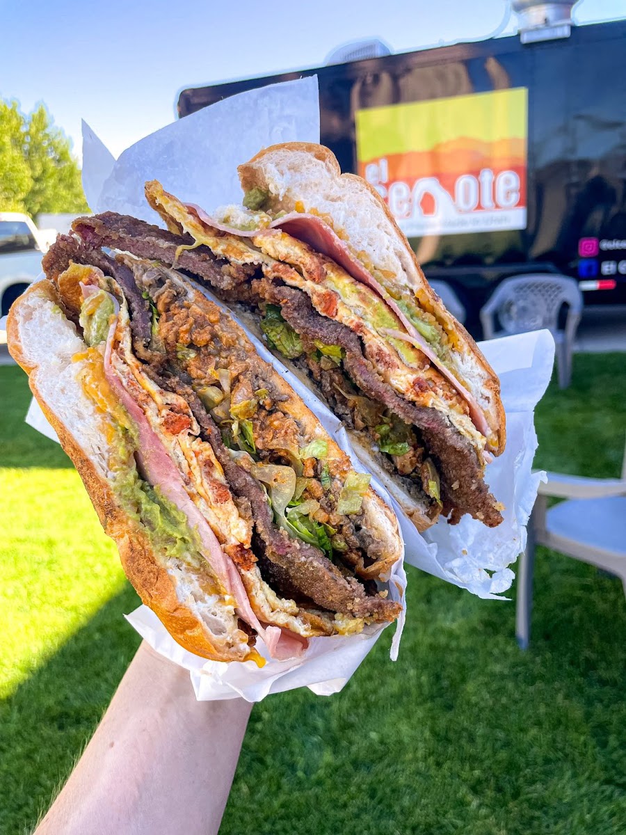 El Cenote Food Truck